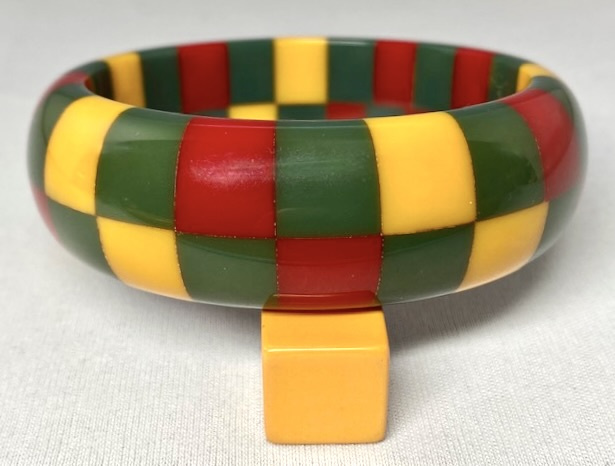 SZ52 Shultz red/blue/yellow checkerboard bangle